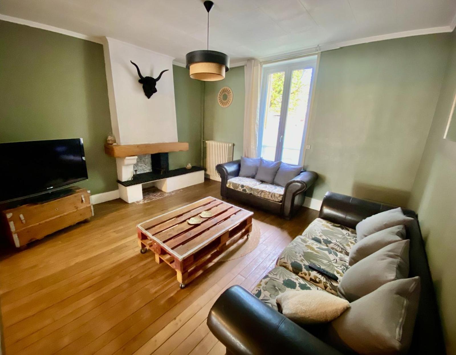 Les Perdrix Apartment Charleville-Mezieres Ngoại thất bức ảnh